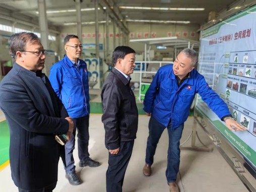 敦煌種業(yè)黨委書記、董事長劉興斌等到奧凱種機、慶和農業(yè)公司洽談交流