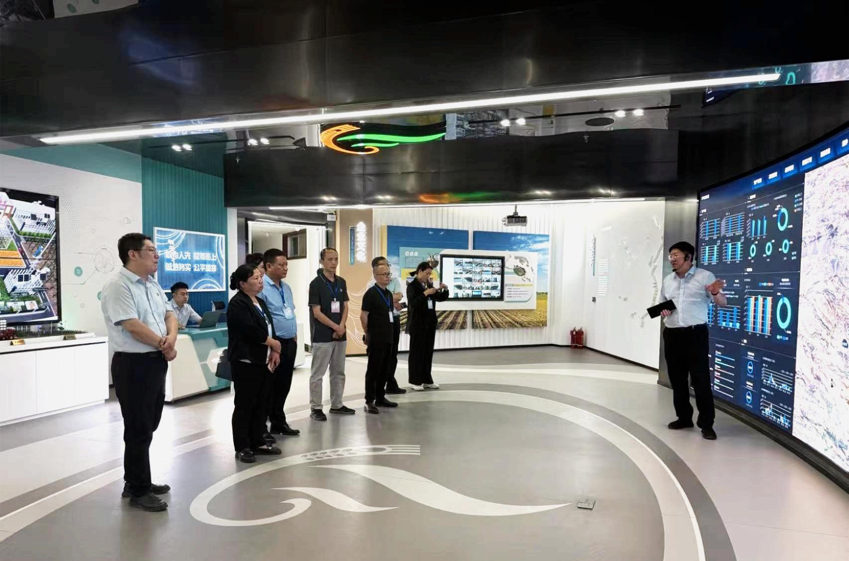 敦煌種業(yè)接受第九屆甘肅省人民政府質量獎評審專家組現場評審